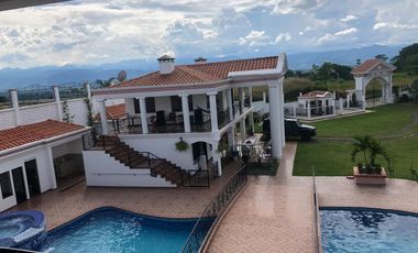 VENTA DE CASA CAMPESTRE DE 1.000 M2 CONSTRUIDOS EN CERRITOS (PEREIRA)