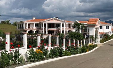 VENTA DE CASA CAMPESTRE DE 1.000 M2 CONSTRUIDOS EN CERRITOS (PEREIRA)
