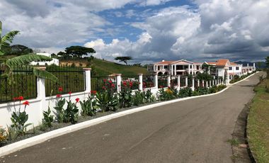 VENTA DE CASA CAMPESTRE DE 1.000 M2 CONSTRUIDOS EN CERRITOS (PEREIRA)