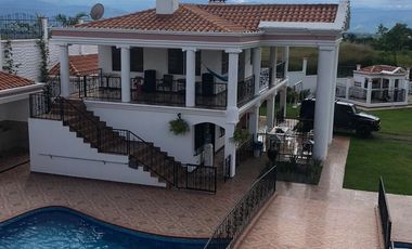 VENTA DE CASA CAMPESTRE DE 1.000 M2 CONSTRUIDOS EN CERRITOS (PEREIRA)