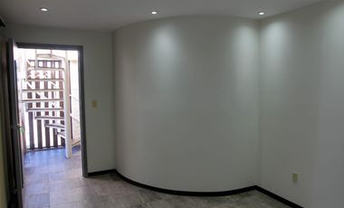 Edificio en Venta de 4 pisos con seis departamentos y terraza. Col. Melchor Ocampo