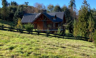 Casa dentro de parcela en Lago Rupanco - Región de Los Lagos