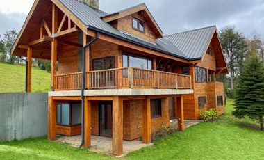 Casa dentro de parcela en Lago Rupanco - Región de Los Lagos
