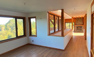 Casa dentro de parcela en Lago Rupanco - Región de Los Lagos