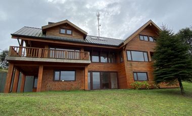 Casa dentro de parcela en Lago Rupanco - Región de Los Lagos