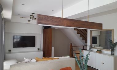 Spacious 3 Storey Townhouse For Sale