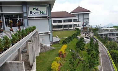 DI HOTEL MURAH JAWA TENGAH DI TAWANGMANGU LUAS 4 HEKTAR RIVER HILL