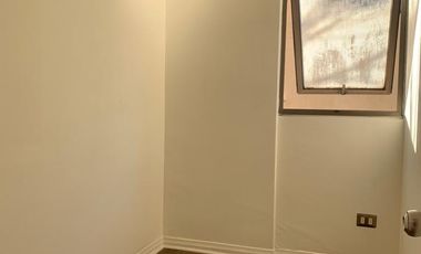 Ojo Inversionistas ! Se vende Depto 2D 1 Baño Excelente ubicación, condominio cuenta con sala de lavandería y conserjería 24/7 Santiago centro