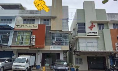 3 Floor Shophouse in Middle Hook Position at Anggrek Mas Center 2 Batam for Sale