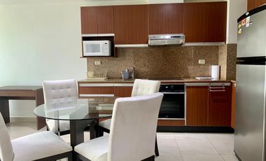 En Alquiler: Suite Amoblada con Parqueo, Edif. Samborondón Plaza