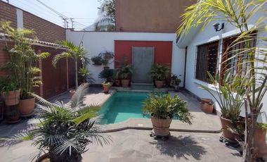 CASA EN ÁLAMOS DE MONTERRICO