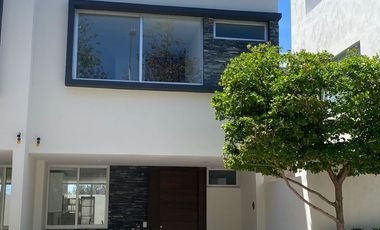 CASA EN VENTA EN COTO NOUVE