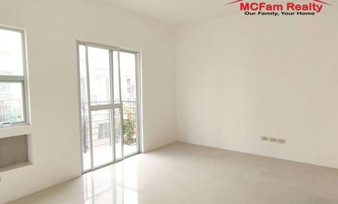 Townhouse For Sale in Valenzuela City, 5BR Villa Dulalia Fatima Homes