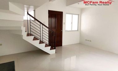Townhouse For Sale in Valenzuela City, 5BR Villa Dulalia Fatima Homes