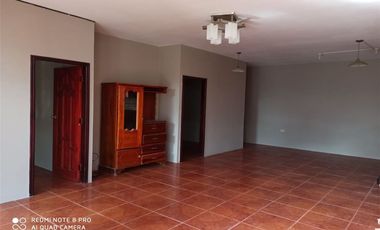 casa independiente de venta en manta zona sur