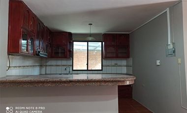 casa independiente de venta en manta zona sur