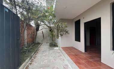 casa independiente de venta en manta zona sur