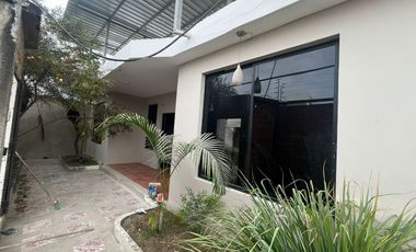 casa independiente de venta en manta zona sur