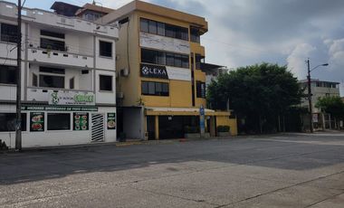 En venta estratégico Local Comercial en Edificio Torres del Norte