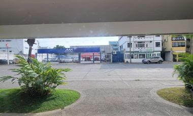 En venta estratégico Local Comercial en Edificio Torres del Norte