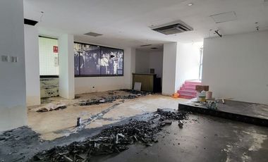 En venta estratégico Local Comercial en Edificio Torres del Norte