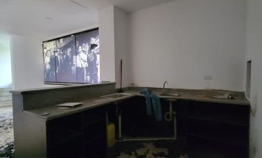 En venta estratégico Local Comercial en Edificio Torres del Norte