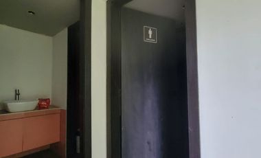 En venta estratégico Local Comercial en Edificio Torres del Norte