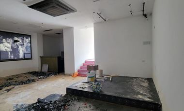 En venta estratégico Local Comercial en Edificio Torres del Norte