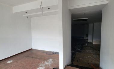 En venta estratégico Local Comercial en Edificio Torres del Norte