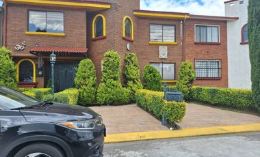 Casa en Venta en Fraccionamiento La Aurora, Zinacantepec