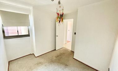 Se vende departamento céntrico en Curicó, 2 piezas 1 baño. Jardines del Sur