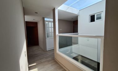 EXCELENTE CASA CON TERRENO