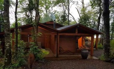 Cabaña en parcela subida al Volcan, Pucón
