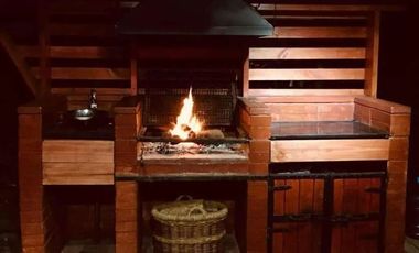 Cabaña en parcela subida al Volcan, Pucón