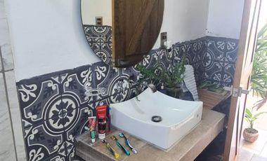 HERMOSA CASA AL NORTE DE CUERNAVACA. ACEPTA MASCOTAS, AMPLIO JARDÍN