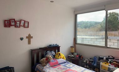 HERMOSA CASA AL NORTE DE CUERNAVACA. ACEPTA MASCOTAS, AMPLIO JARDÍN