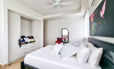 Lujoso Apartamento Moderno con Vista al Mar