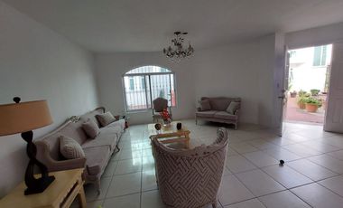 HABITACION EN RENTA EN JARDINES UNIVERSIDAD- CERCA  UNIVERSIDAD AUTONOMA