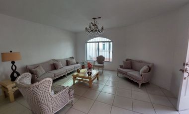 HABITACION EN RENTA EN JARDINES UNIVERSIDAD- CERCA  UNIVERSIDAD AUTONOMA