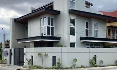 5 BEDROOM AT CAINTA GREENLAND EXECUTIVE SUBDIVISION FOR SALE