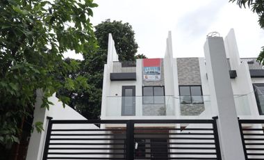 Elegant House and Lot with 4 Bedrooms and 3 Toilet and Bath For Sale in Fairview Quezon City PH2559