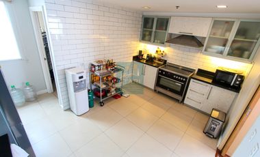 Luxurious 3-Bedroom Lower Penthouse Unit for Rent in 1016 Residences