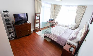 Luxurious 3-Bedroom Lower Penthouse Unit for Rent in 1016 Residences