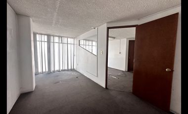 Edificio en Venta o Renta en Toluca Centro, primer cuadro de la Ciudad. A 2 minutos de Los Portales, 8 minutos de Paseo Tollocan.