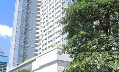 1 BR with Balcony Avida Towers Sola in Vertis North QC beside SOLAIRE Resort Casino