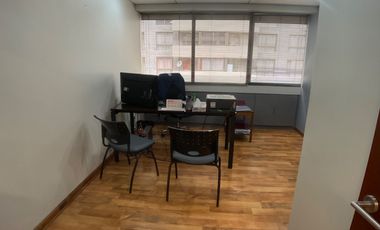 Oficina impecable y renovada