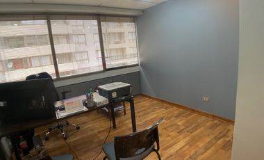 Oficina impecable y renovada