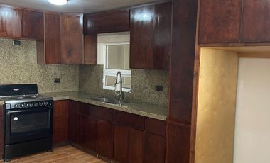 SE RENTA CASA MUY GRANDE BLV. LOS CUÑADOS ROSARITO BAJA