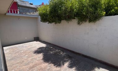 SE RENTA CASA MUY GRANDE BLV. LOS CUÑADOS ROSARITO BAJA