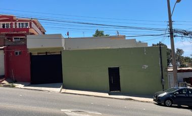 SE RENTA CASA MUY GRANDE BLV. LOS CUÑADOS ROSARITO BAJA